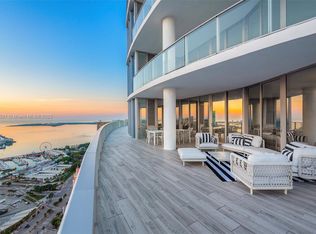 851 NE 1st Ave #5201, Miami, FL 33132