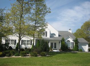 20 Scott Ln, Manorville, NY 11949