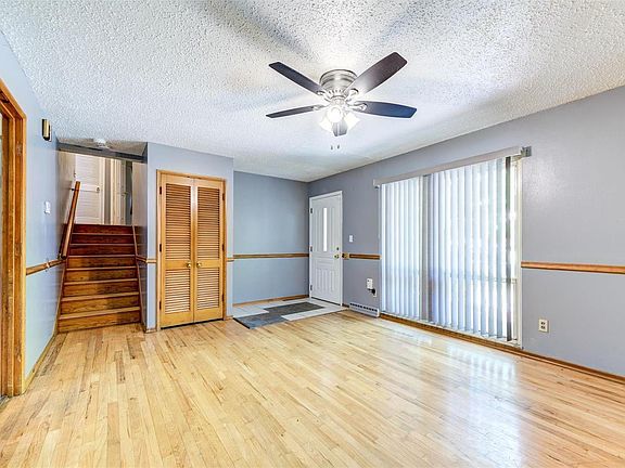 5th image of 1534 Reale Ave