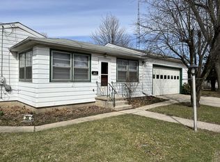 204 Prairie St, Genoa, IL 60135