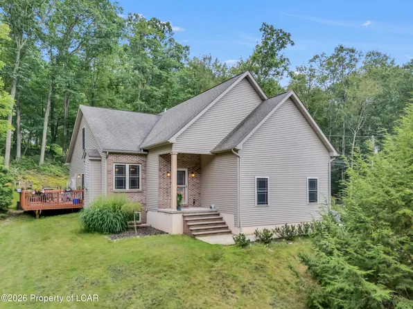 104 Buck Ridge Dr, Drums, PA 18222