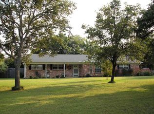 8924 Kirk Ln, North Richland Hills, TX 76182