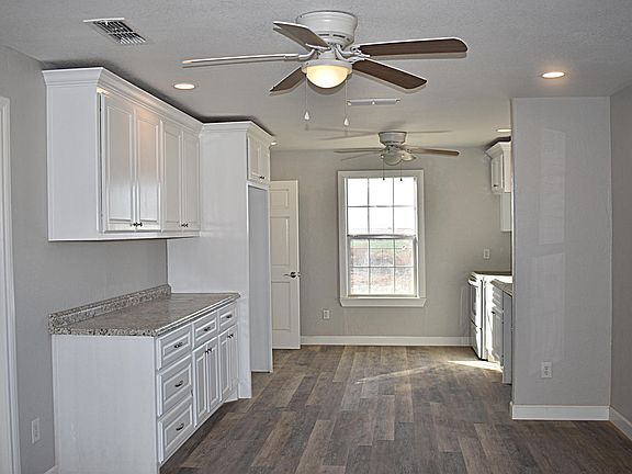 3rd image of 820-22 Avenue J