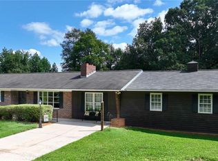 3239 Windy Ridge Rd, North Wilkesboro, NC 28659