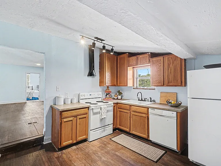 12641 Knotah Rd — Photo 3