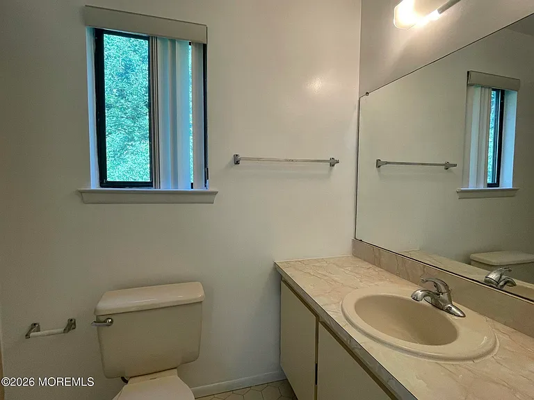 19 Clavendon Ct — Photo 17
