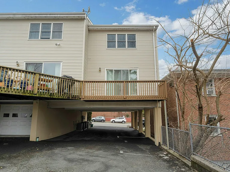 65 Halstead Ave #C — Photo 31