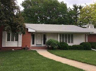 300 N 25th St, Beatrice, NE 68310