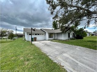614 SE Van Loon Ter, Cape Coral, FL 33990