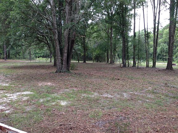 NEAR WELL LOOKING NW