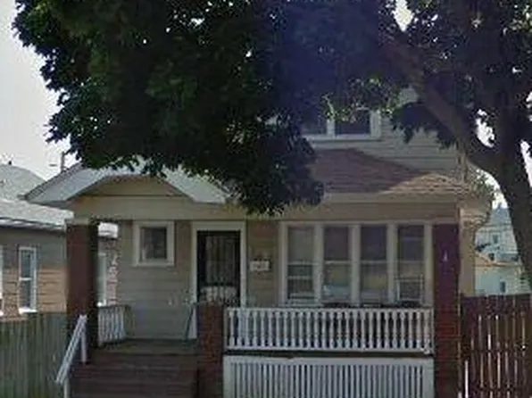 843 West Windlake AVENUE, Milwaukee, WI 53204