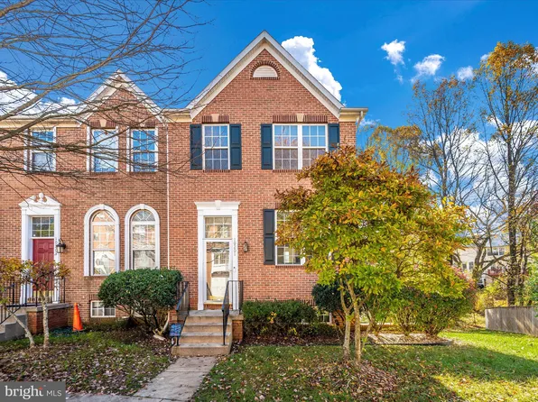 10201 Tulip Tree Dr, Bowie, MD 20721