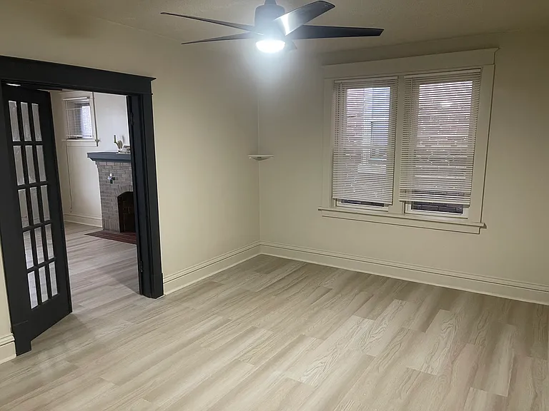 3925 S Grand Blvd #1F — Photo 4