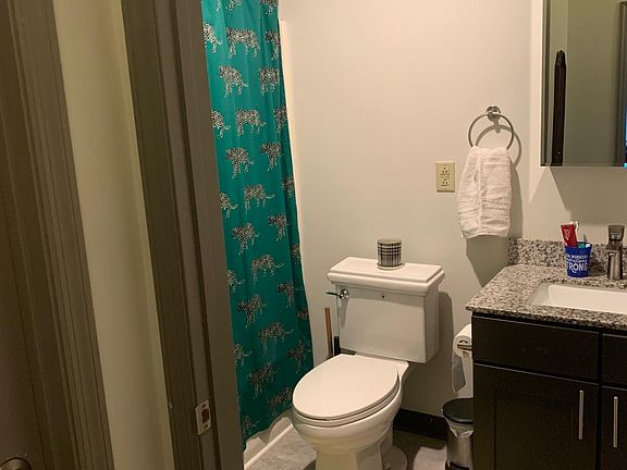 4th image of 1119 N Townsend St #203