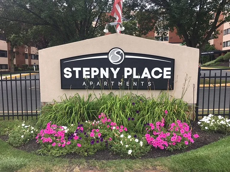 Stepny Place — Photo 12