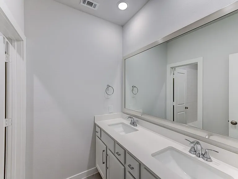 6570 Scarlet Pond Ln — Photo 36