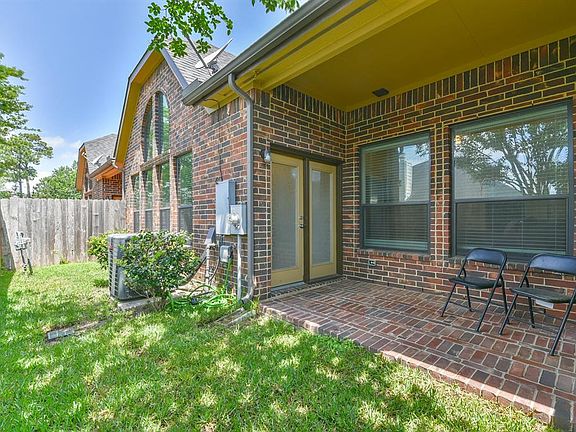 4th image of 12418 Tyler Springs Ln