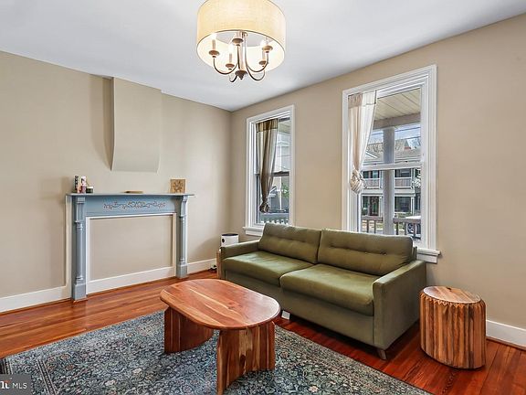3rd image of 30 Hamilton Ave
