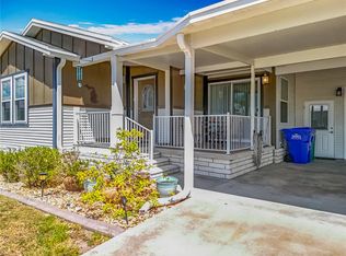 1236 Elkhart Cir, Tavares, FL 32778