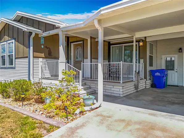 1236 Elkhart Cir, Tavares, FL 32778