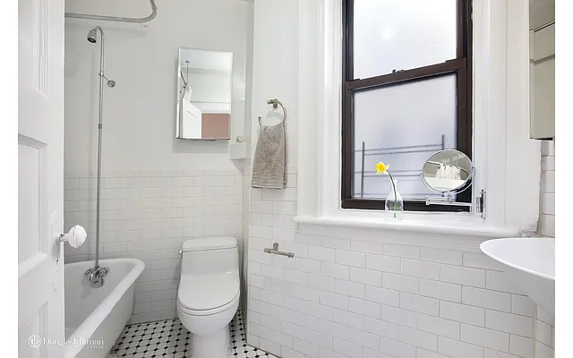 Sold by Douglas Elliman | media 7