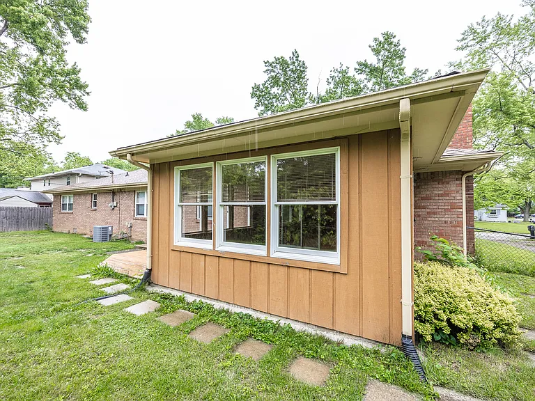 628 Ash Dr — Photo 22