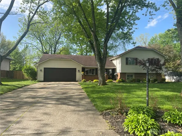 3391 Pebble Creek Dr, Dayton, OH 45432