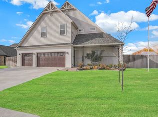 4014 NE Mossy Oak Dr, Lawton, OK 73507