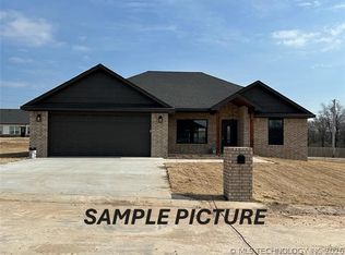 2021 Everly Dr, Tahlequah, OK 74464