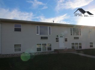 2109 2nd Ave SW, Minot, ND 58701