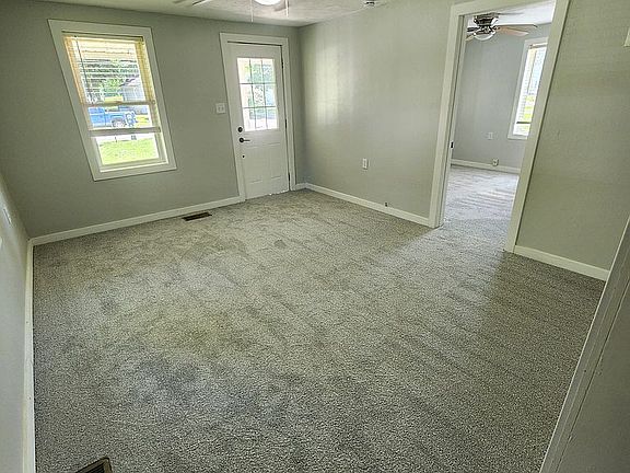 2nd image of 637 N 27th St
