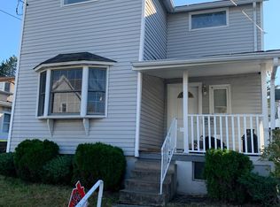 701 6th St, Dunmore, PA 18512