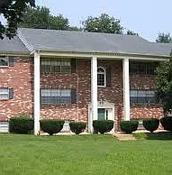 Heritage Court Apartments — Photo 5