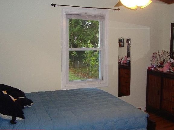 5th image of 1200 Broadwood Dr