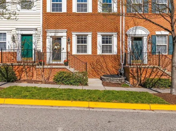4210 Talmadge Cir, Suitland, MD 20746