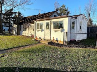 6729 Prescott Dr, Derby, NY 14047