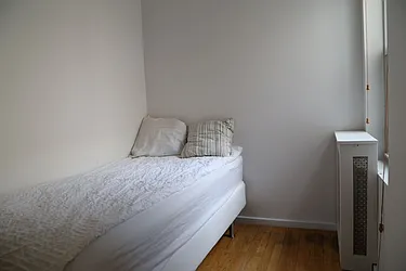 Rented by Rapid Realty Cobble Hill