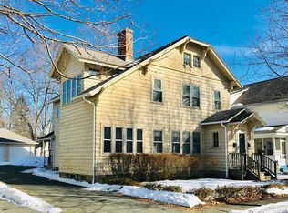 26 Revell Ave, Northampton, MA 01060