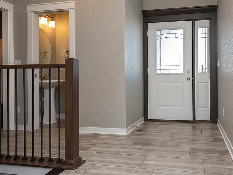 3724 Marigold Dr — Photo 5
