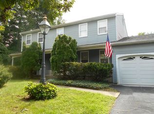 75 Sunset Ridge Dr, Southington, CT 06489