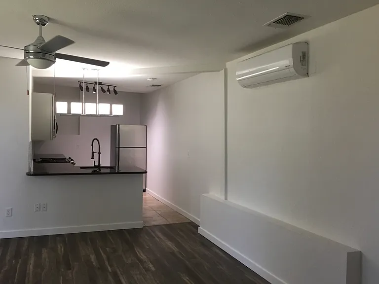 100 Dinn Dr #6 — Photo 1