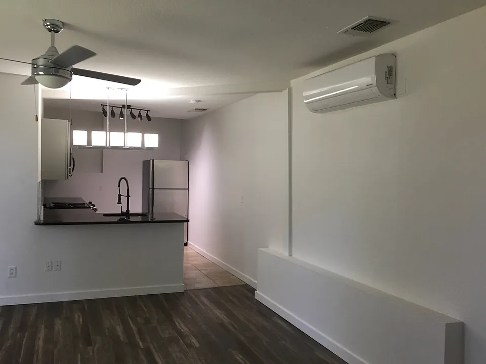 100 Dinn Dr #6