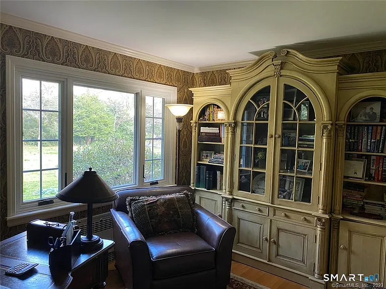 94 Fennbrook Dr — Photo 22