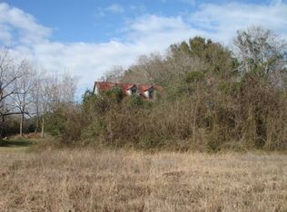 7666 Point Of Pines Rd, Edisto Island, SC 29438