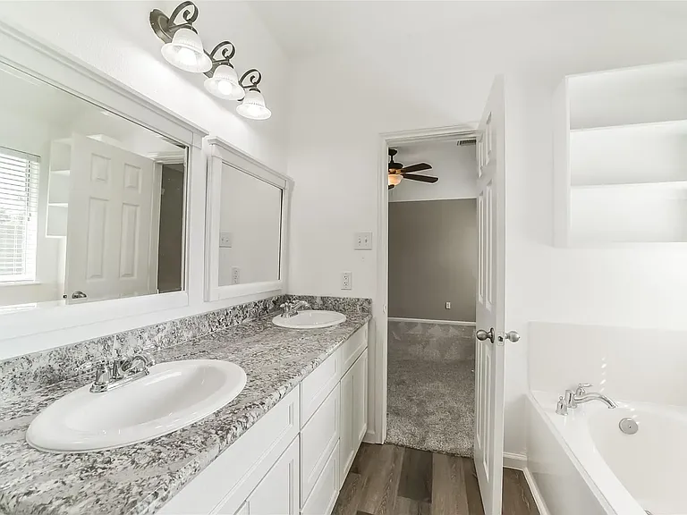 11310 Overland Trail Dr — Photo 15