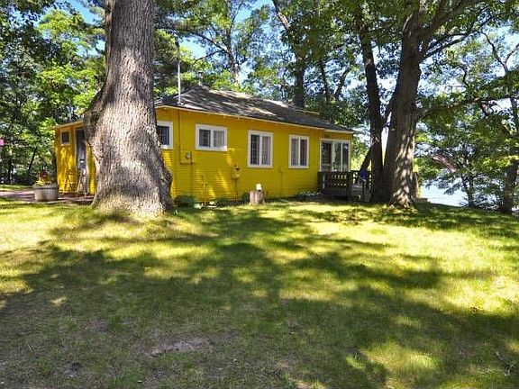 2nd image of 348 W Pickerel Lake Dr