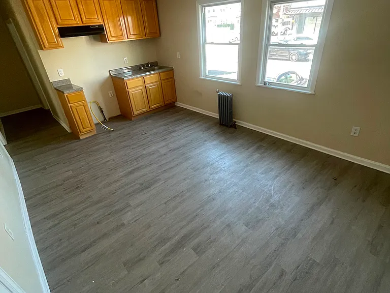 335 Myrtle Ave #1B — Photo 1