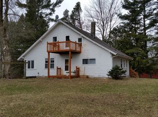 W13164 Schoolhouse Rd, Bowler, WI 54166