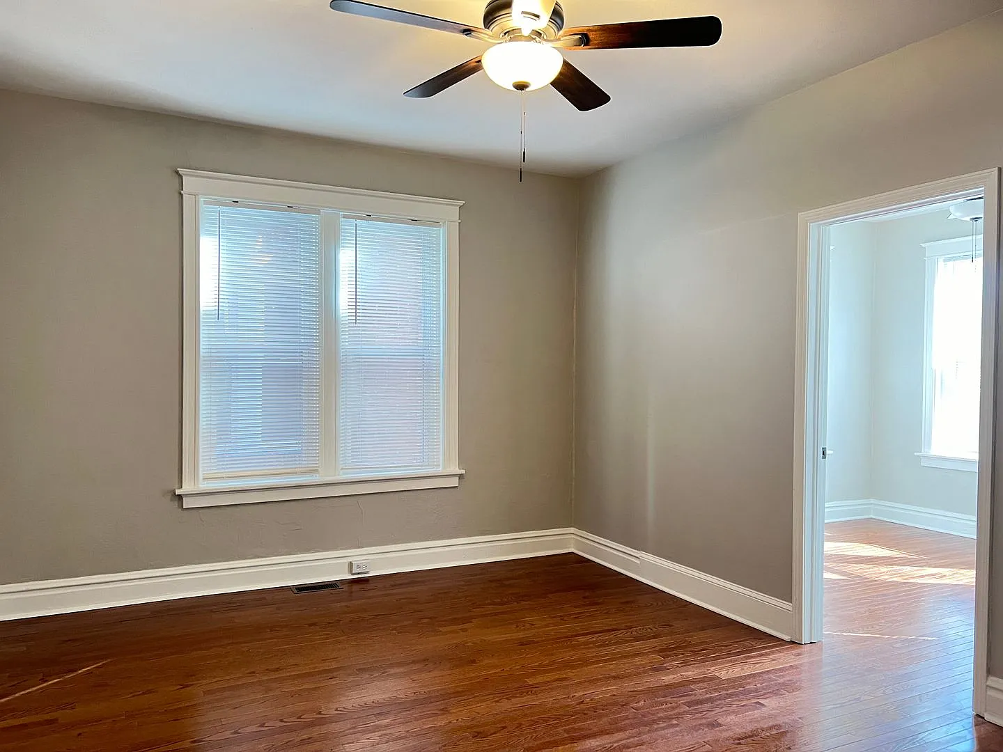 Newly Updated Two-Bedroom in Tower Grove South — Photo 3