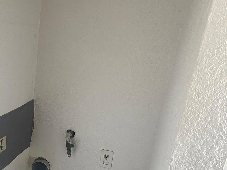 8705 Alameda Ave — Photo 13